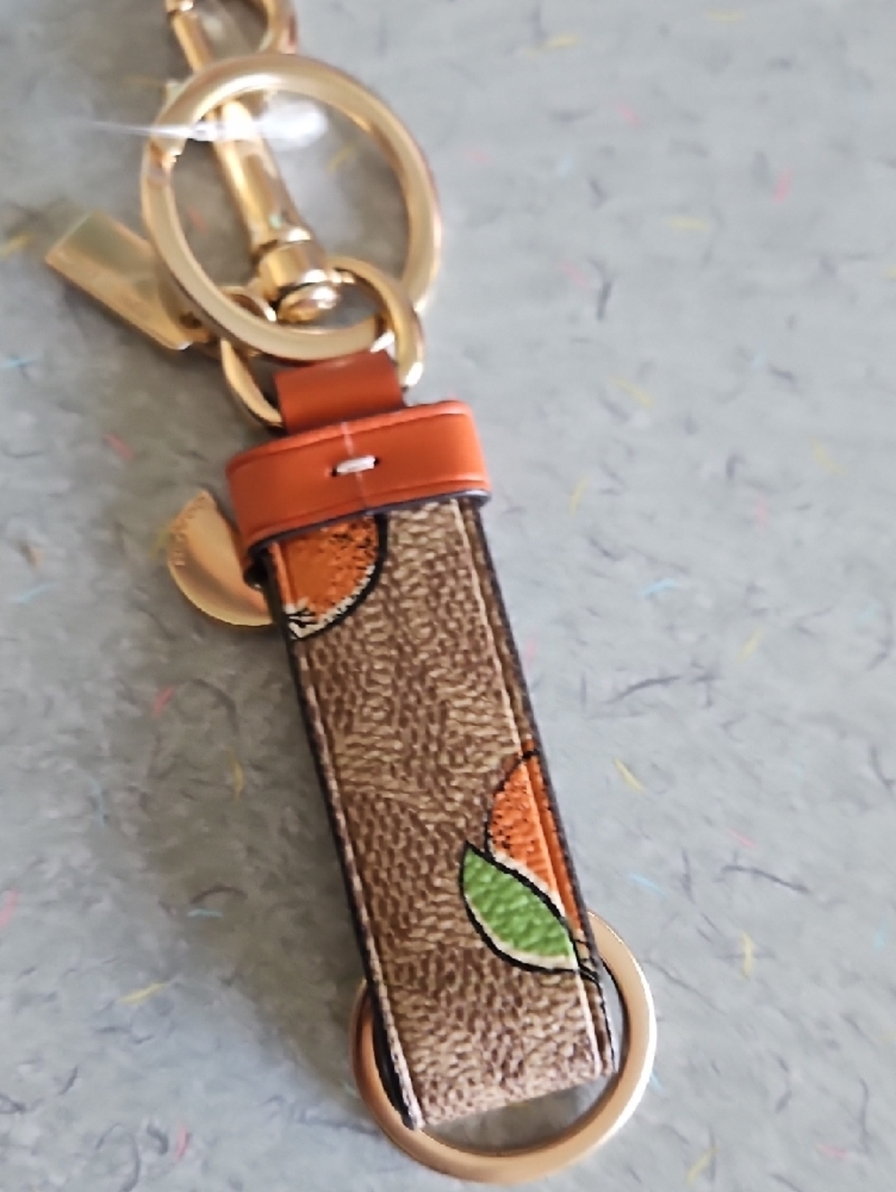 Coach Oranges Keyring - Picture 7 of 10